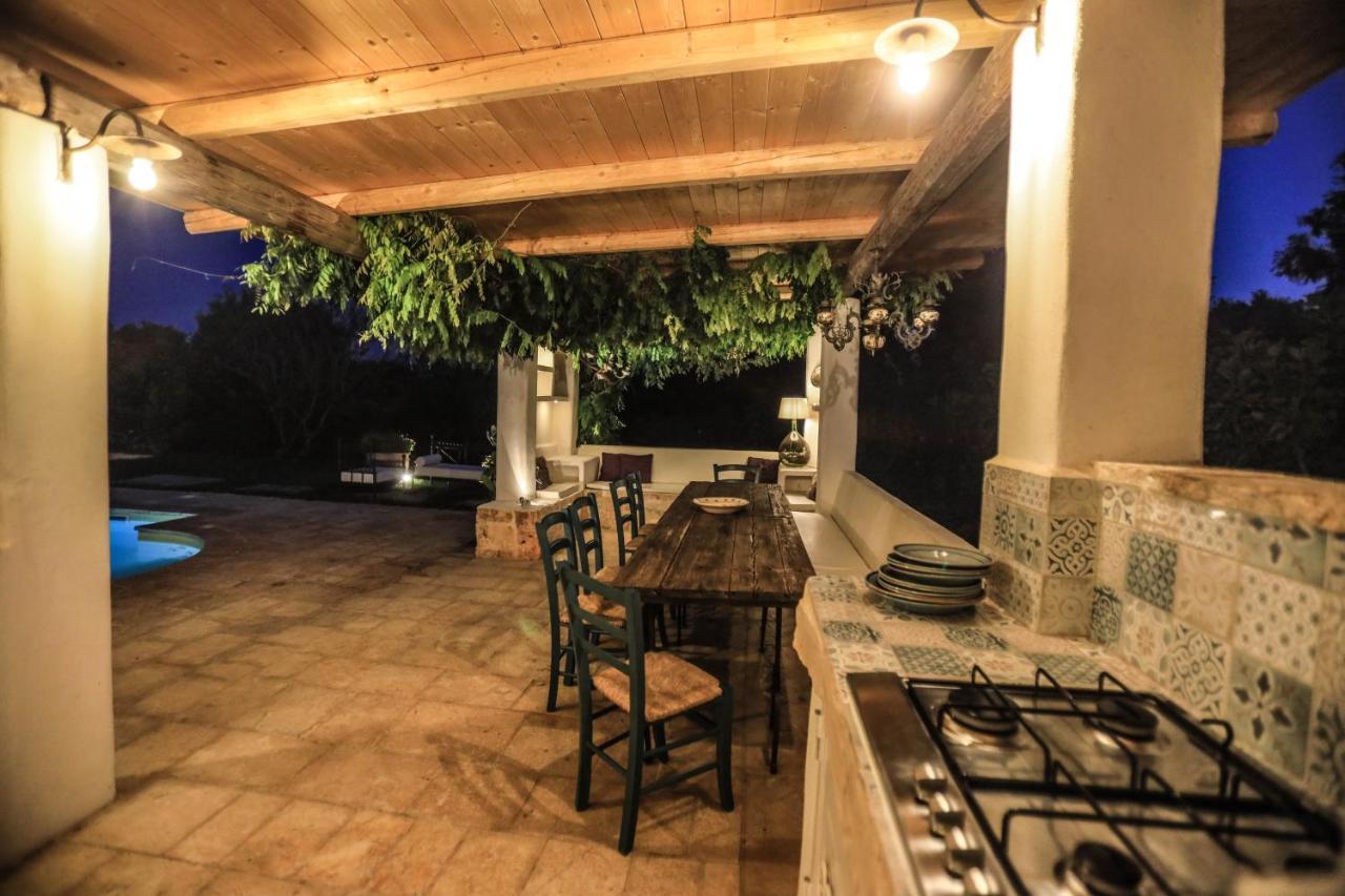 Trulli Il Geco Sognante Villa Ceglie Messapica Exteriör bild