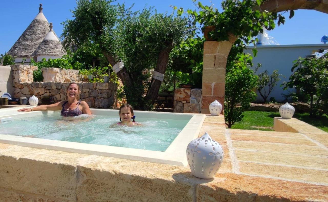 Trulli Il Geco Sognante Villa Ceglie Messapica Exteriör bild