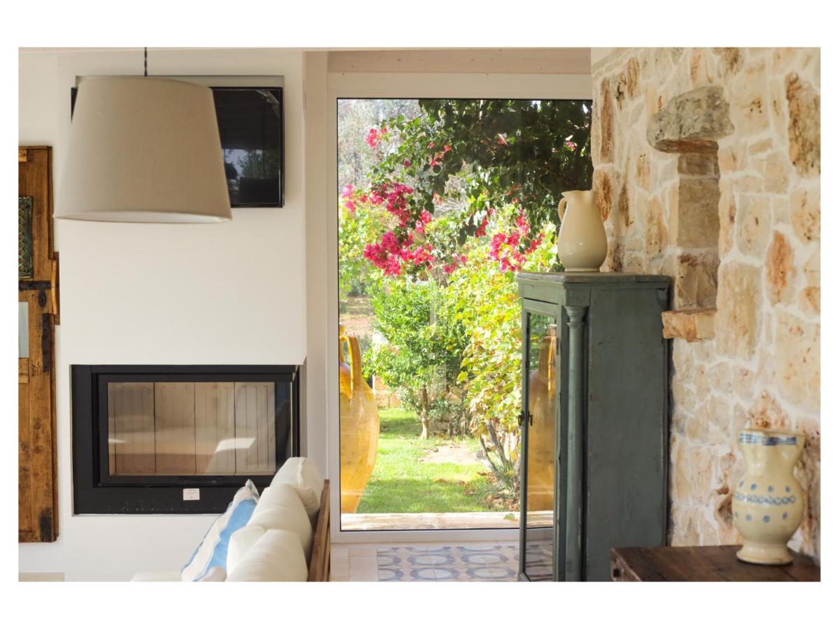 Trulli Il Geco Sognante Villa Ceglie Messapica Exteriör bild